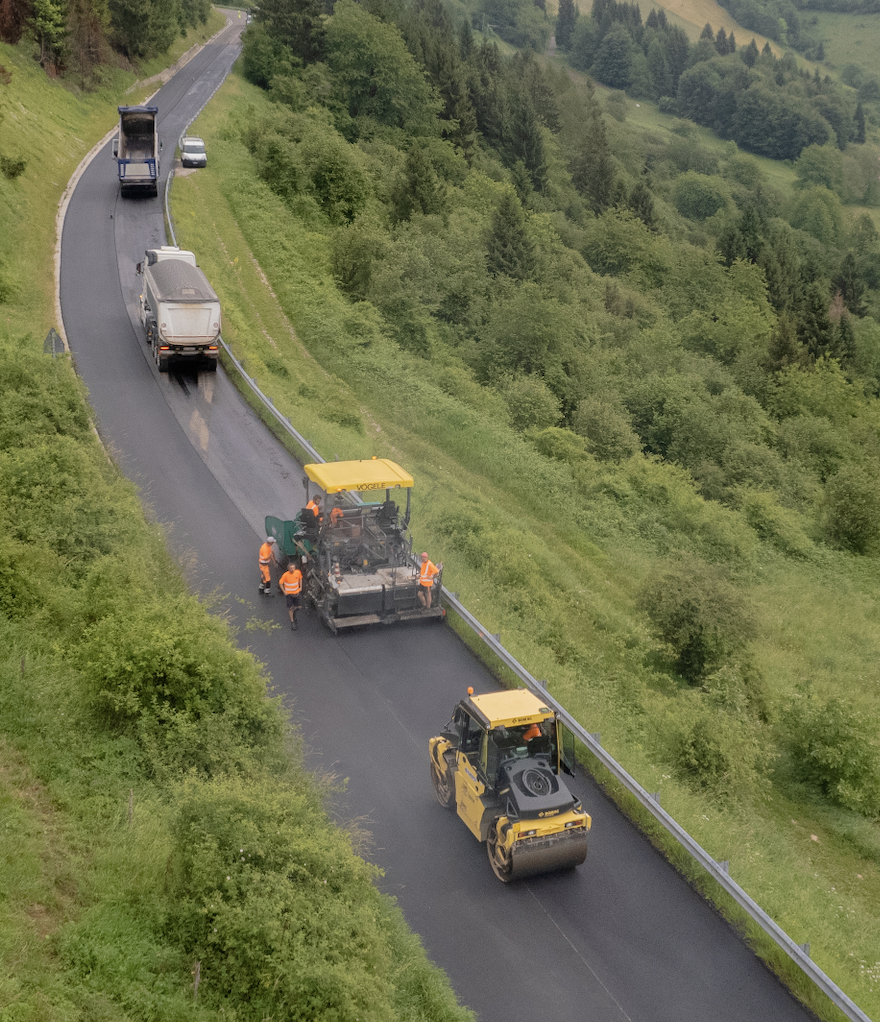 Come tipologia di materiale, la sua stesa e compattazione, possono influire sulla sicurezza stradale - Gruppo Adige Bitumi